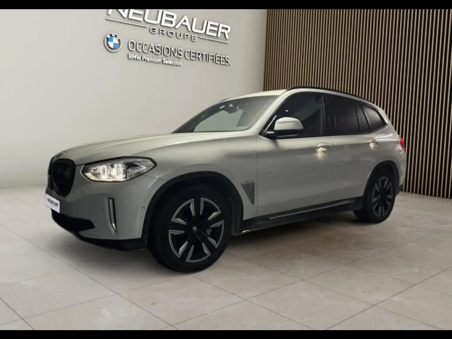 BMW iX3 M sport 286ch Inspiring Blanc - 1