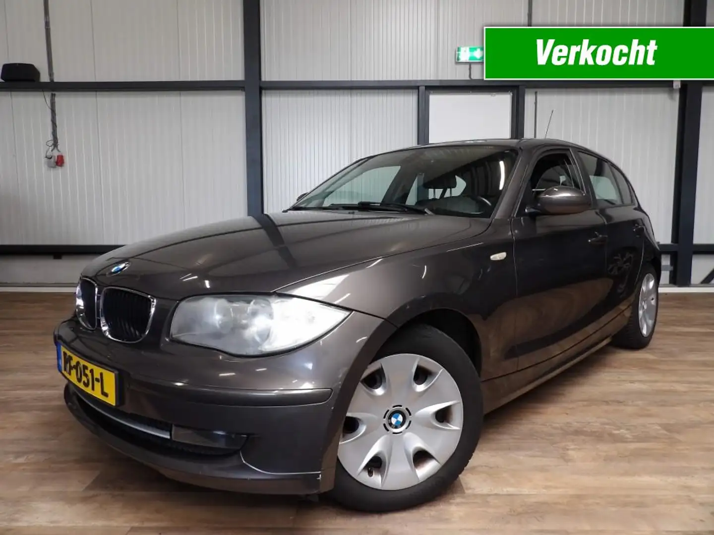 BMW 116 I 5 drs - airco - open dak Brun - 1