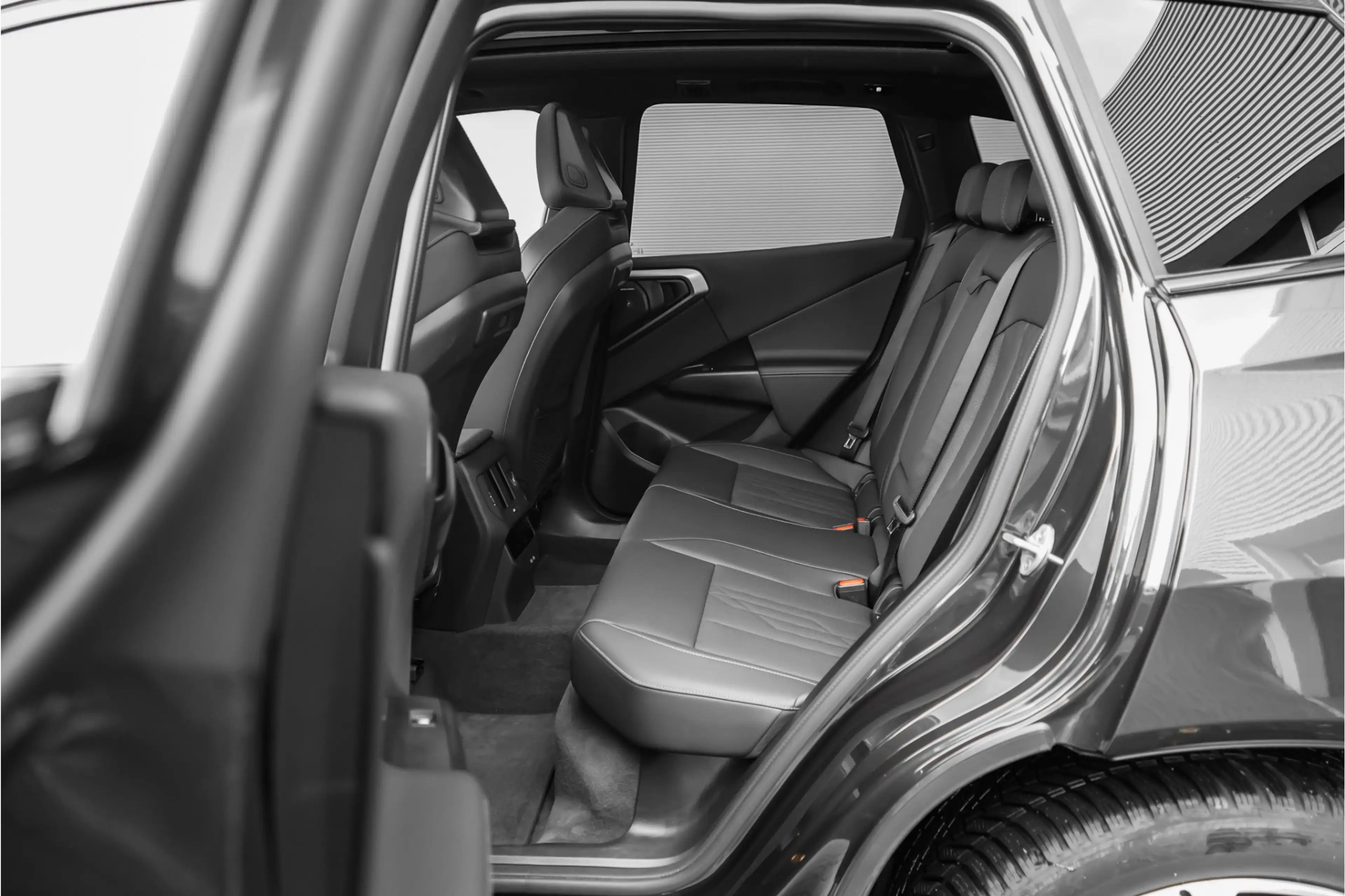 BMW X3 30e xDrive M-Sport Pano Driving Assist Plus 360° H — photo 6