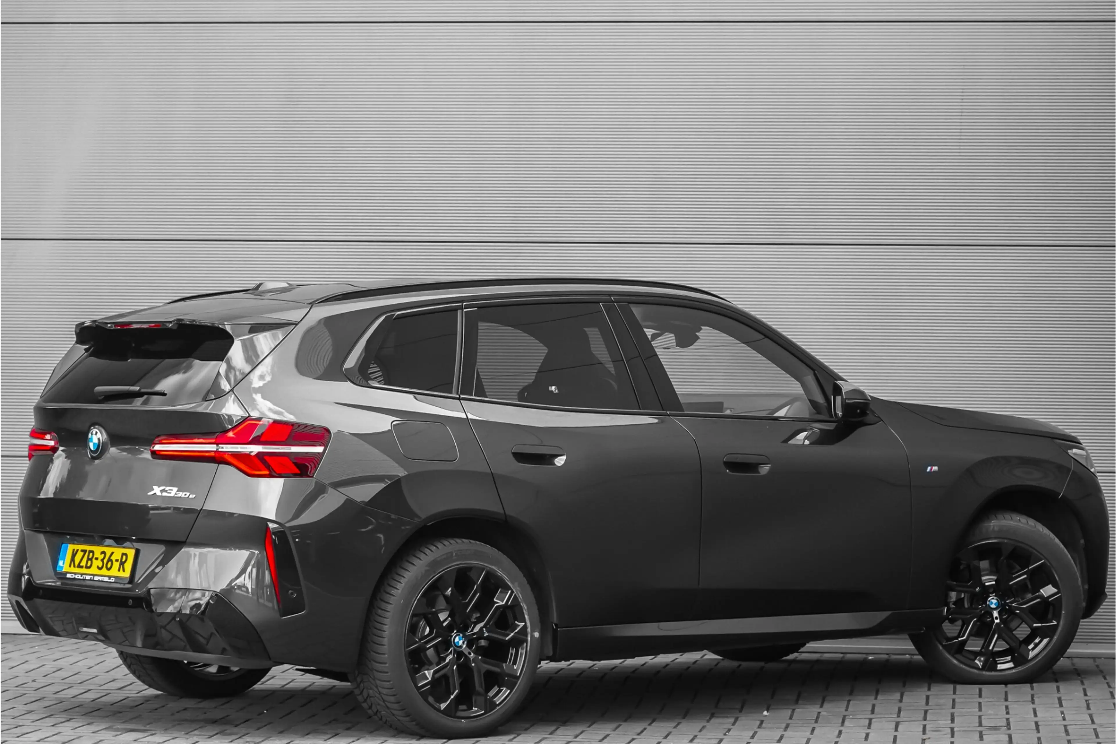 BMW X3 30e xDrive M-Sport Pano Driving Assist Plus 360° H — photo 14