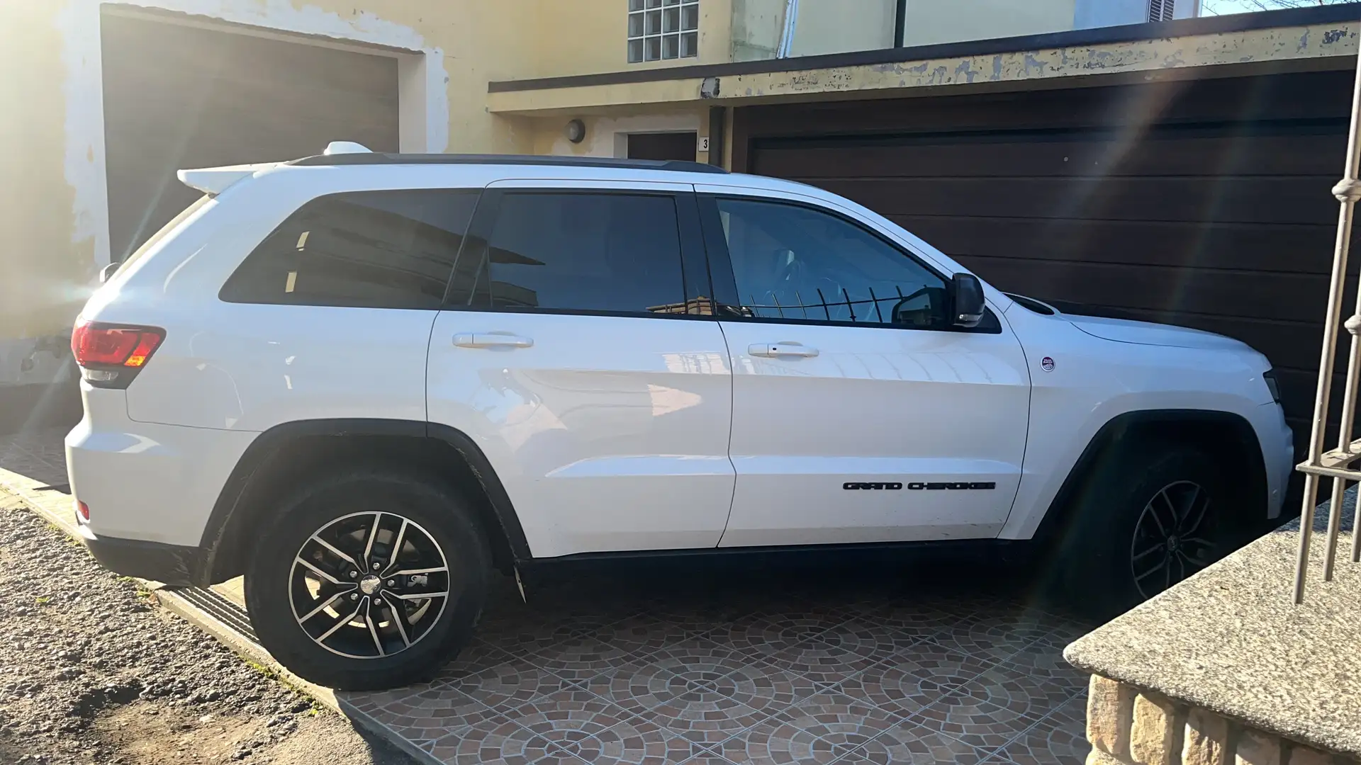 Jeep Grand Cherokee Bianco - 2
