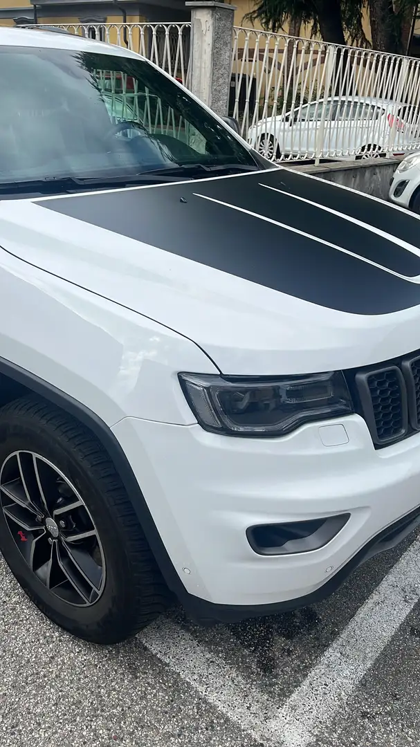 Jeep Grand Cherokee Bianco - 1