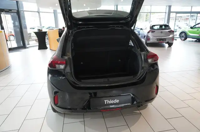 Opel Corsa view 12