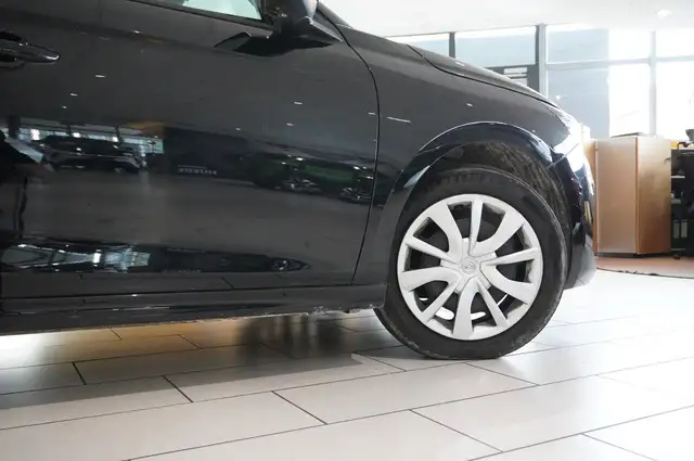Opel Corsa view 8