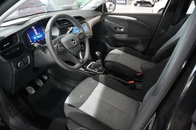 Opel Corsa view 13