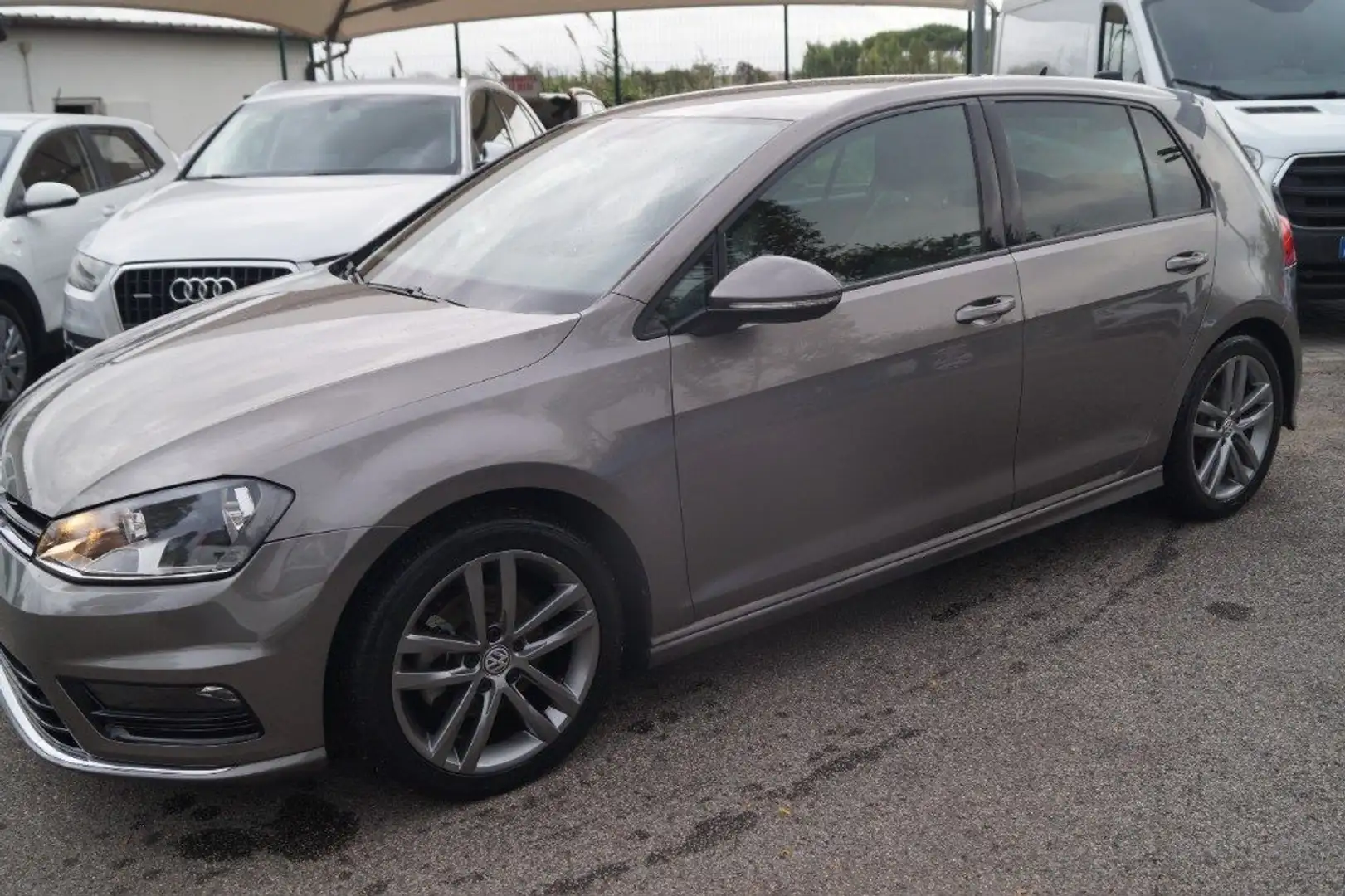 Volkswagen Golf 1.6 TDI 110 CV DSG 5p. R-LINE Grigio - 2