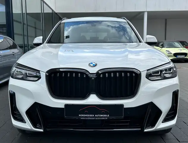 BMW X3 view 5