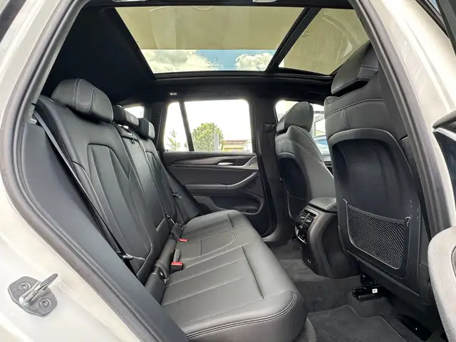 BMW X3 view 15