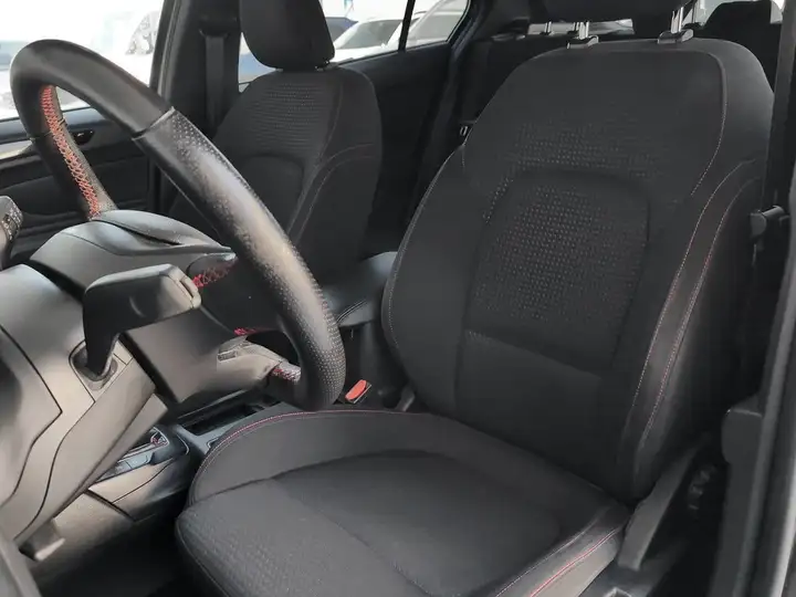 Ford Focus 2018, foto 24