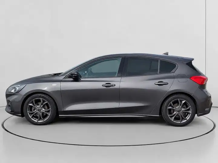 Ford Focus 2018, foto 6