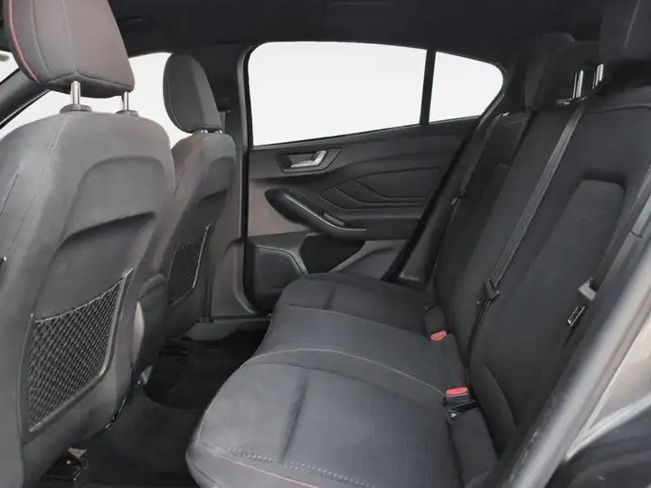 Ford Focus 2018, foto 13