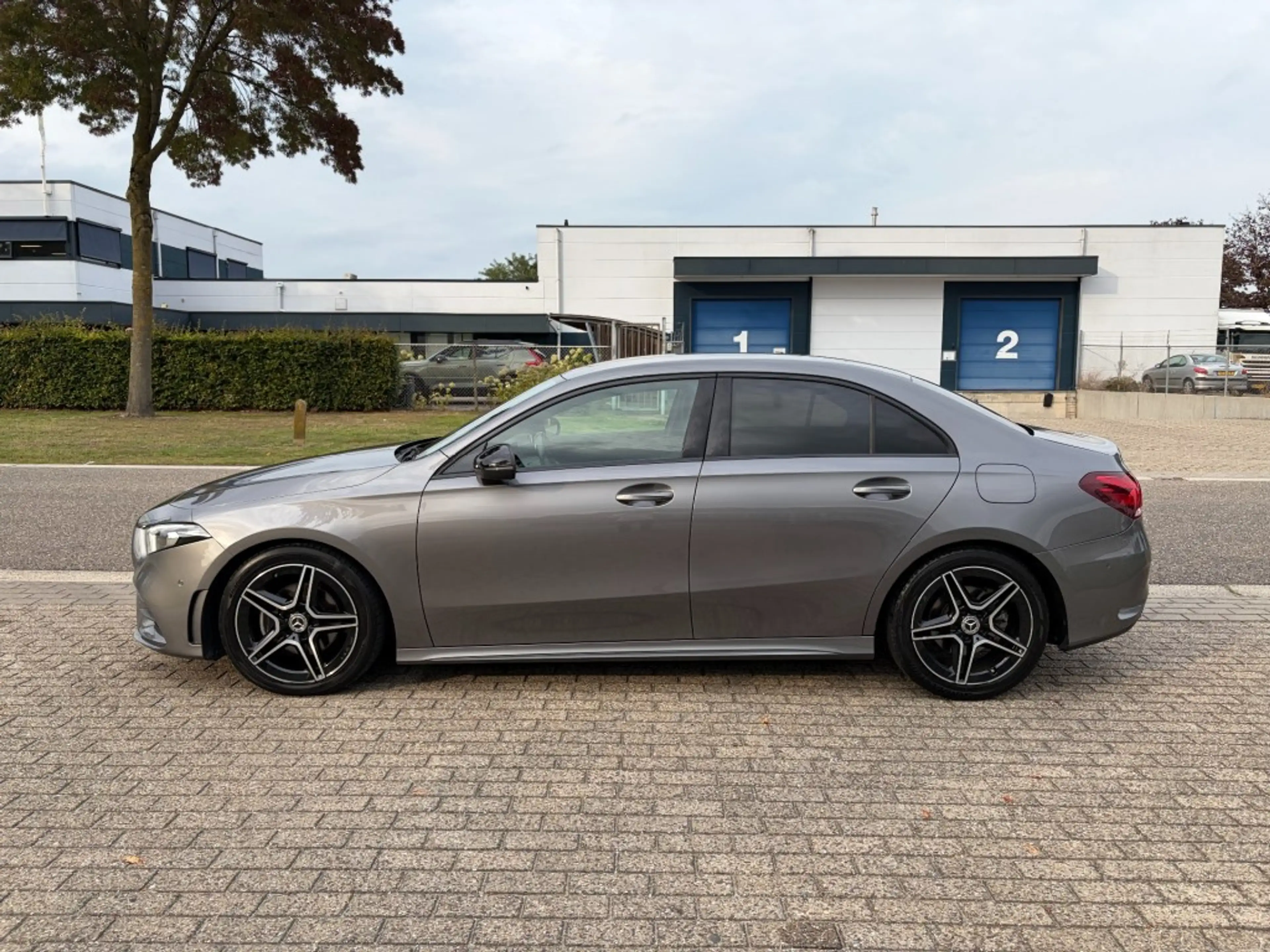Mercedes-Benz A 200 200 AMG Night Pakket Navi Led — photo 6
