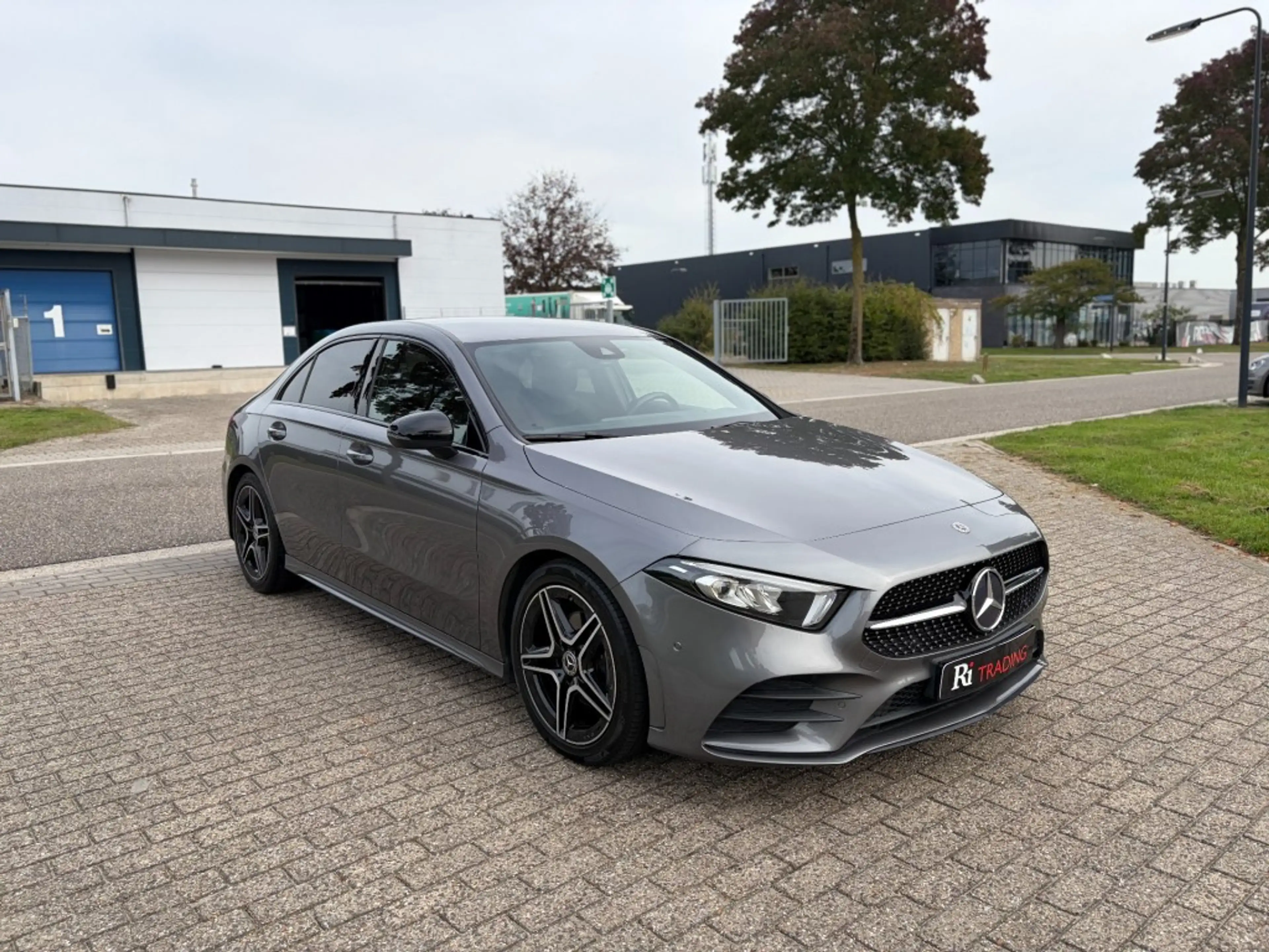 Mercedes-Benz A 200 200 AMG Night Pakket Navi Led