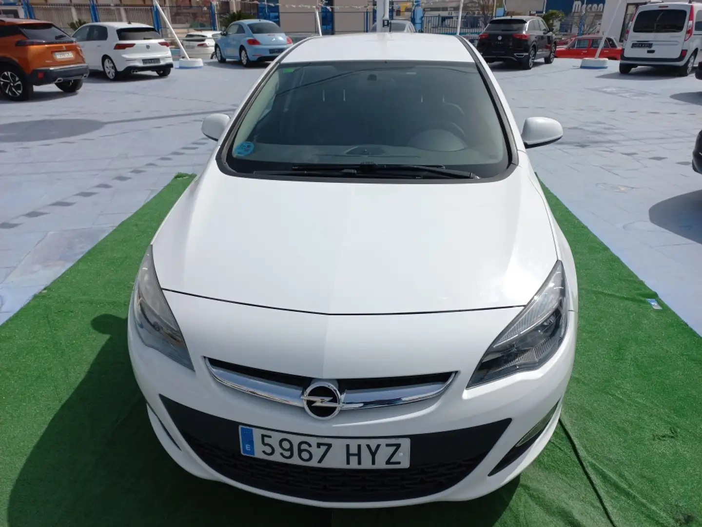 Opel Astra 1.4T Excellence Blanco - 2