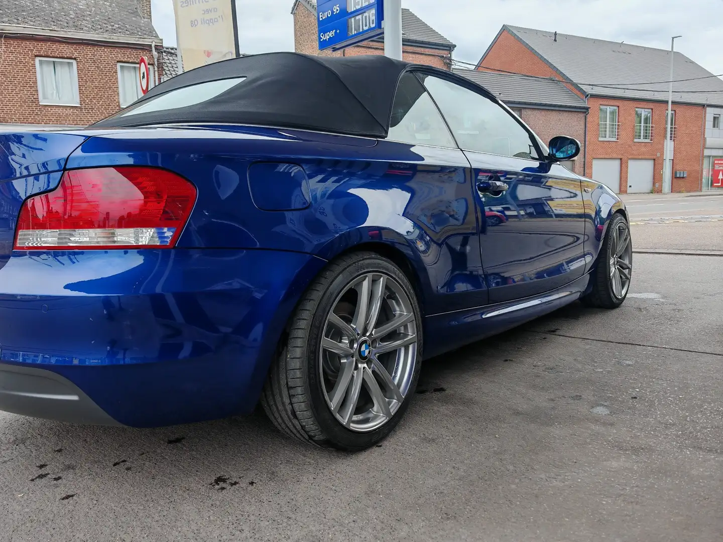 BMW 125 125i 3.0 261cv cabrio pack M Blauw - 2