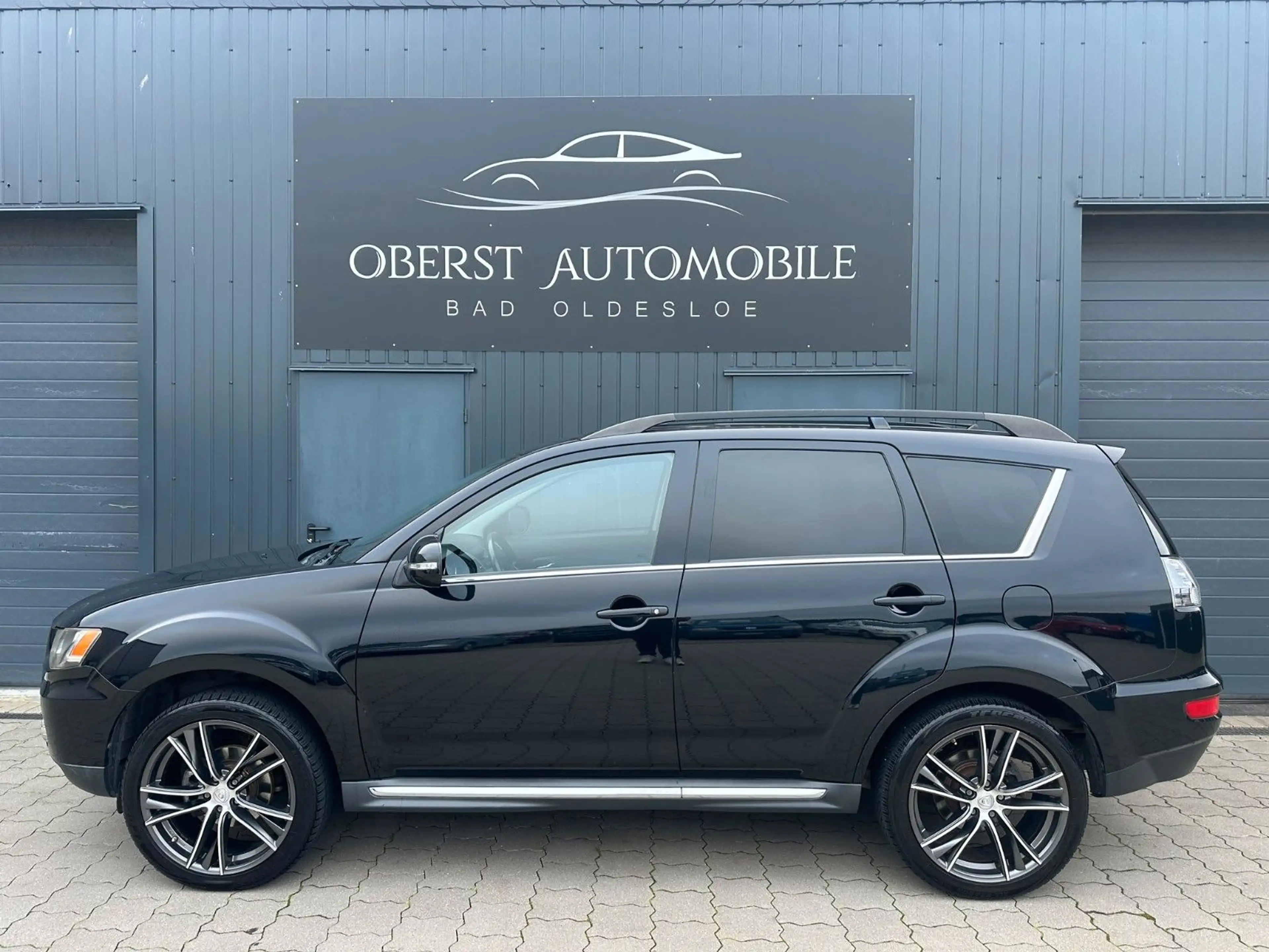 Mitsubishi Outlander Edition 2WD*Tüv NEU*PDC*Allwetter* — photo 4
