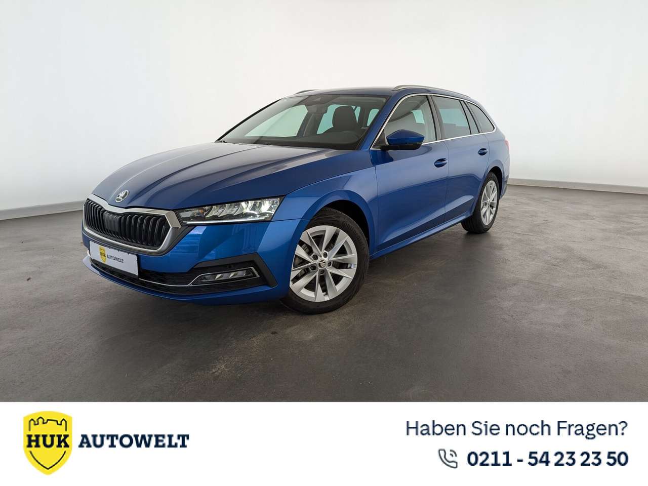 Skoda Octavia 2023 — Octavia Combi 1.5 TSI ACT Style OPF LED+CARPLAY+