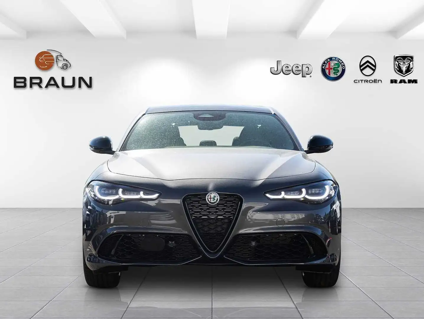 Alfa Romeo Giulia Veloce 2.2 Diesel 16V AT8-Q4 Grau - 2