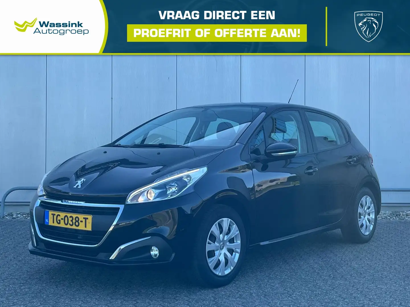 Peugeot 208 82pk 5drs Blue Lion | Navigatie | Parkeersensoren Zwart - 1