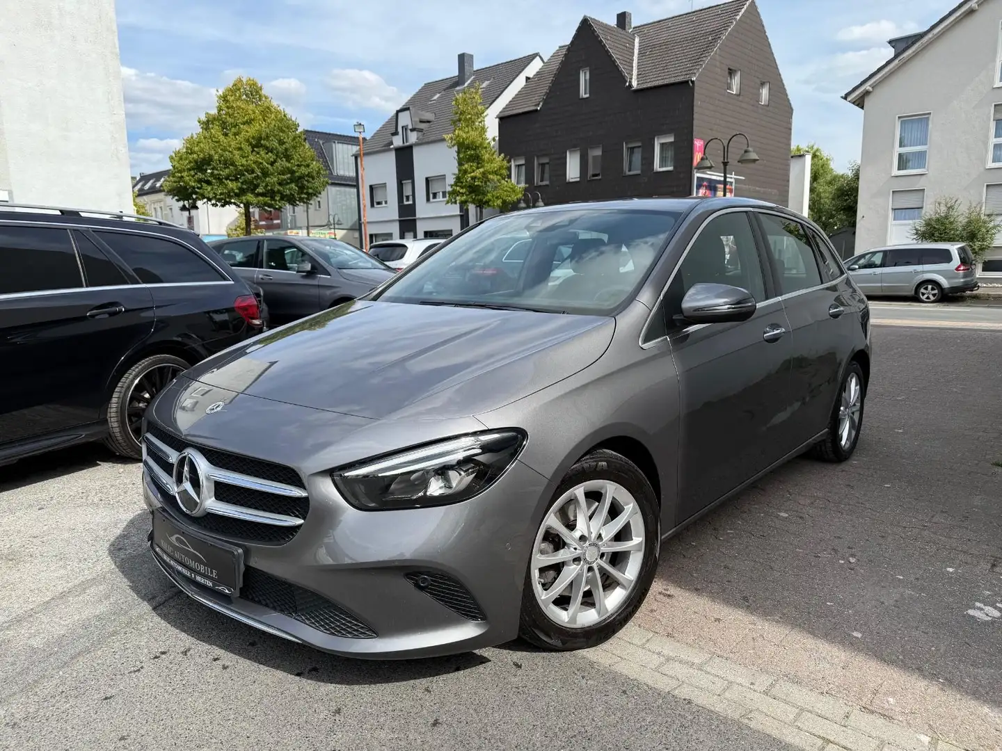 Mercedes-Benz B 220 4Matic LED*Widescreen*Kamera*AHK Grau - 1