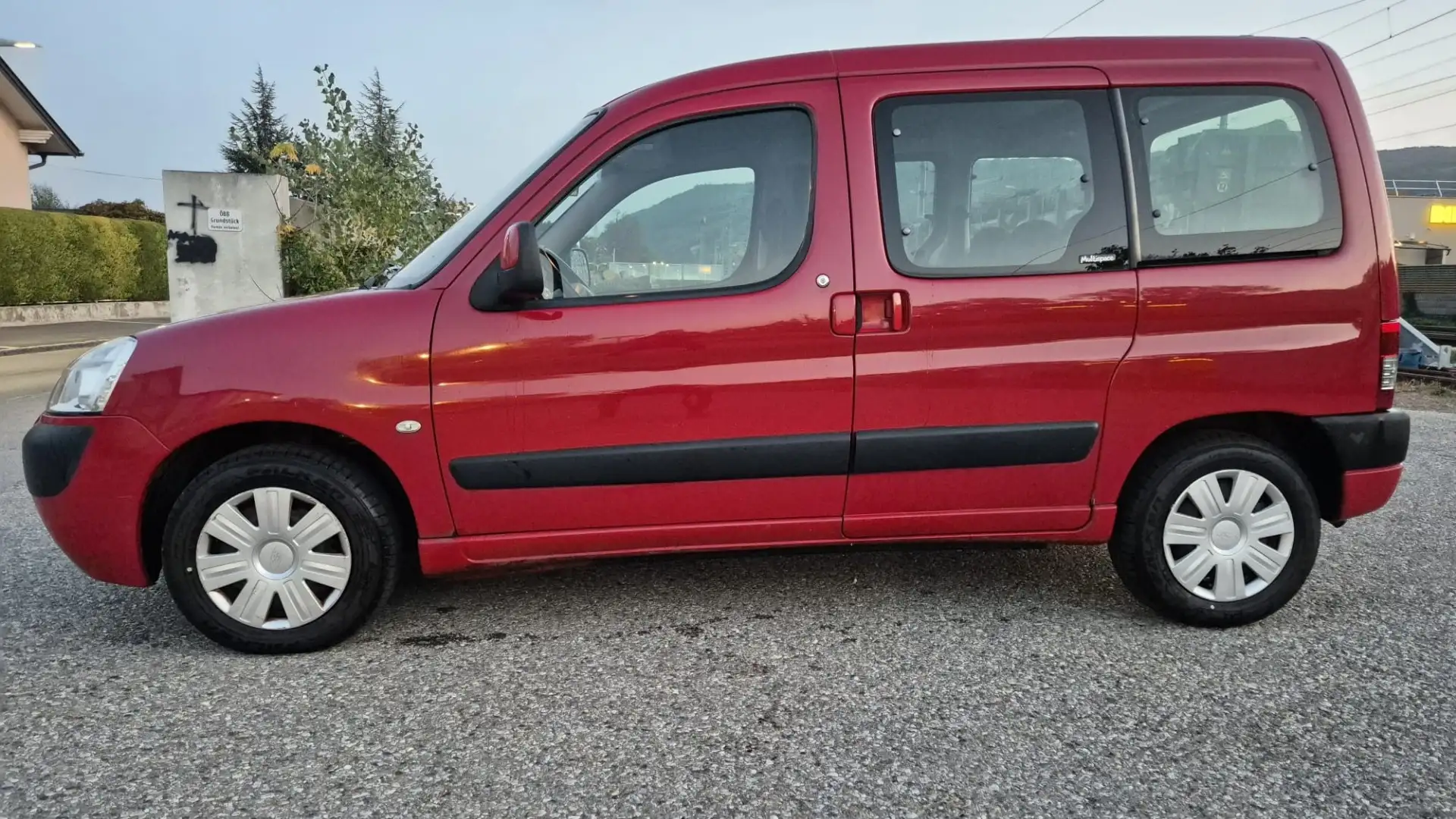 Citroen Berlingo 1,4i Family Rot - 1