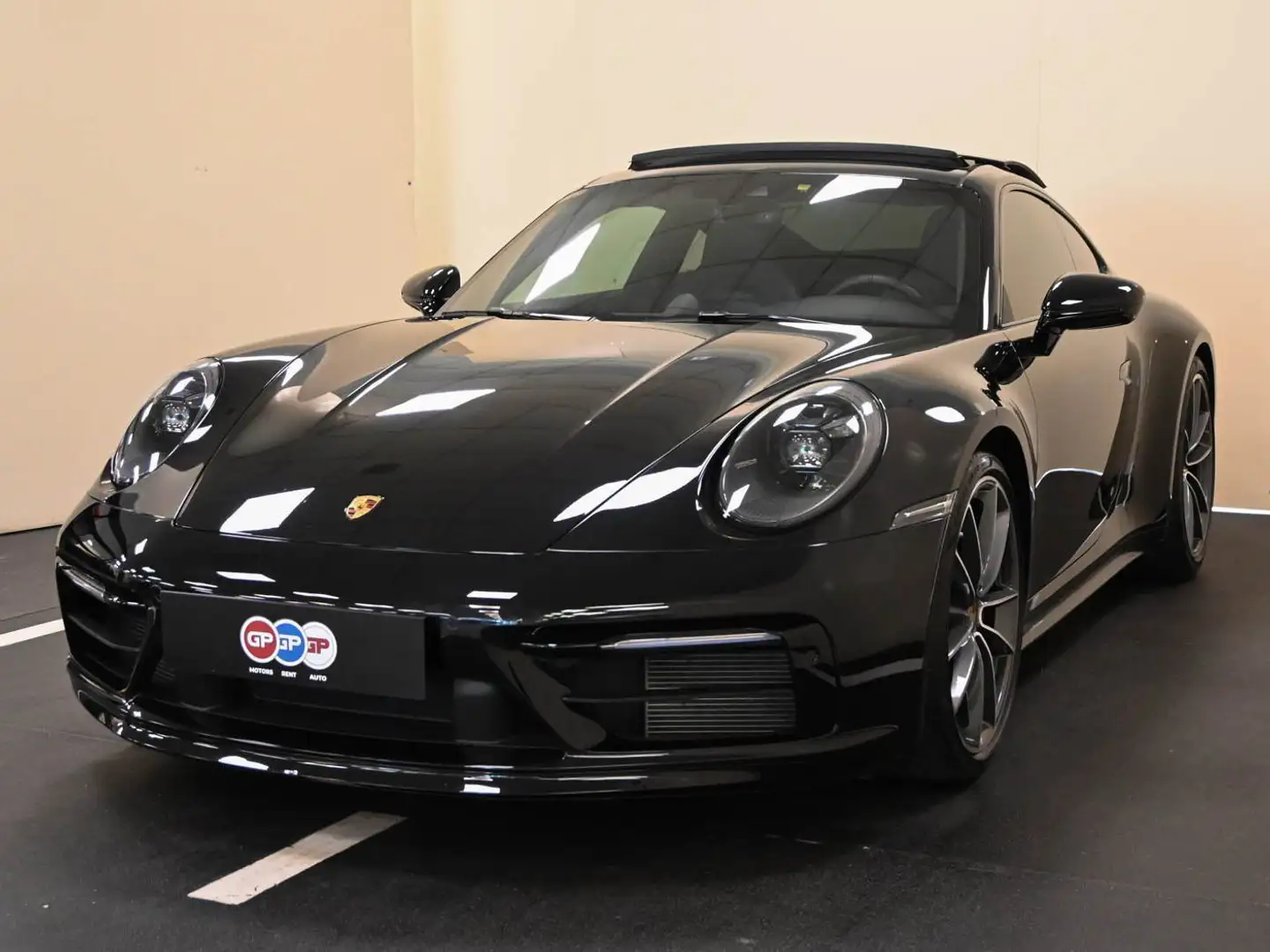 Porsche 911 992 Coupe 3.0 Carrera 4S auto Sport Design Pack Zwart - 2