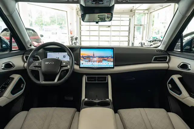 Byd Atto 2 view 9