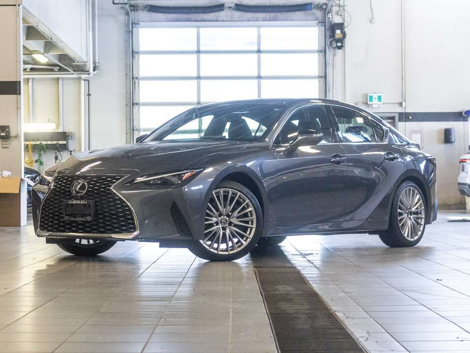 2024 Lexus IS Luxury