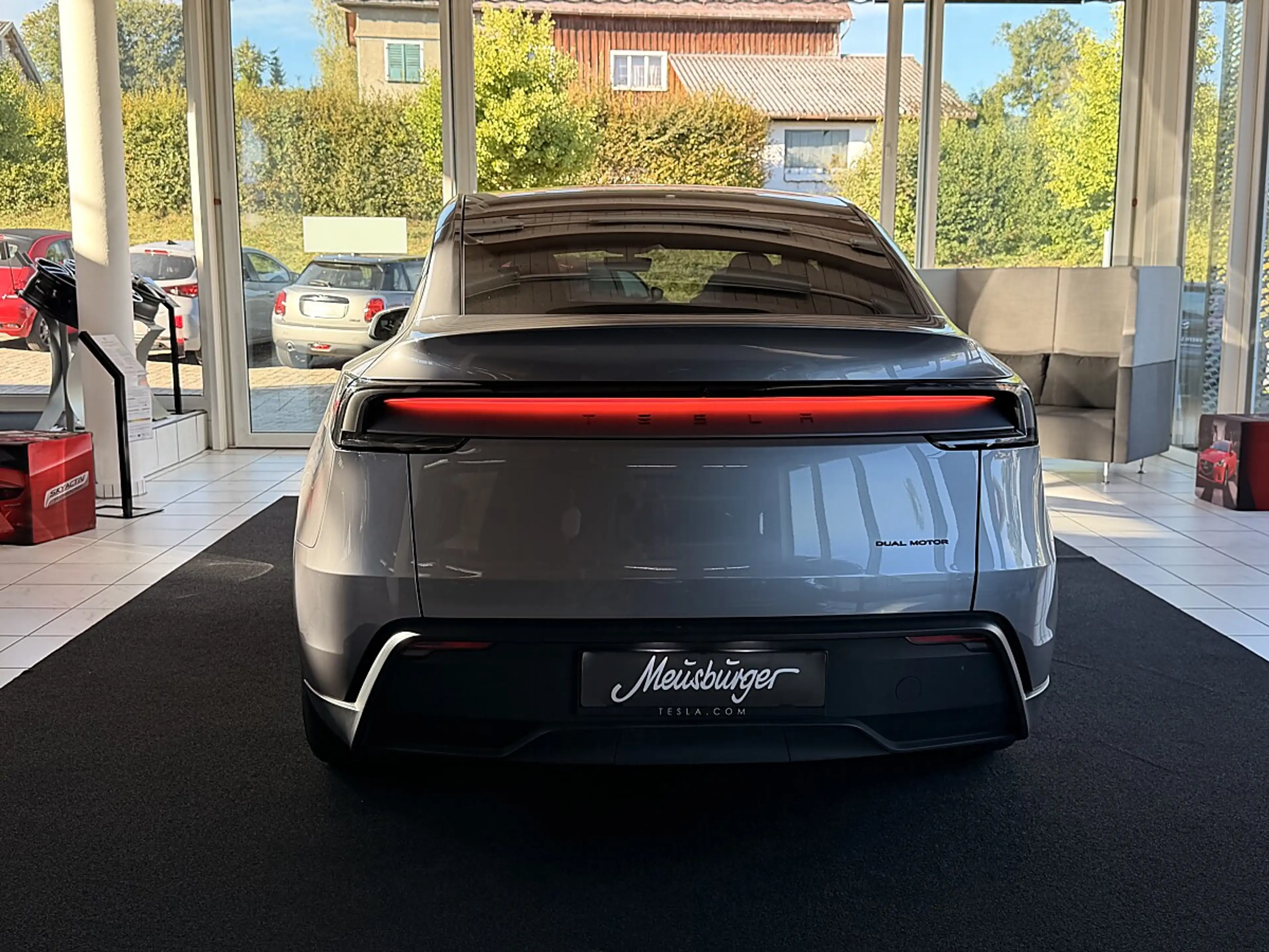 Tesla Model Y LR AWD 79kWh — photo 7