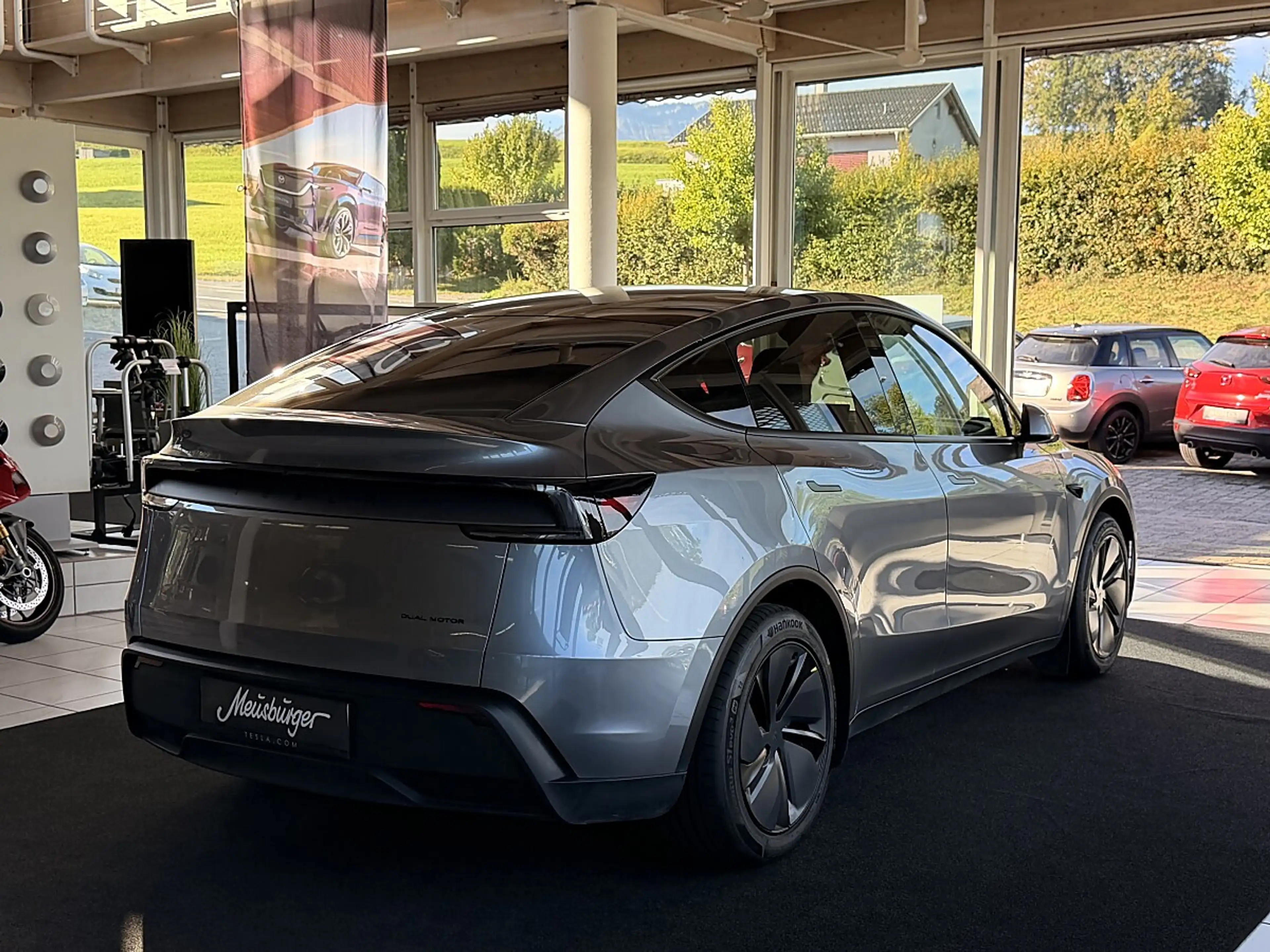 Tesla Model Y LR AWD 79kWh — photo 11