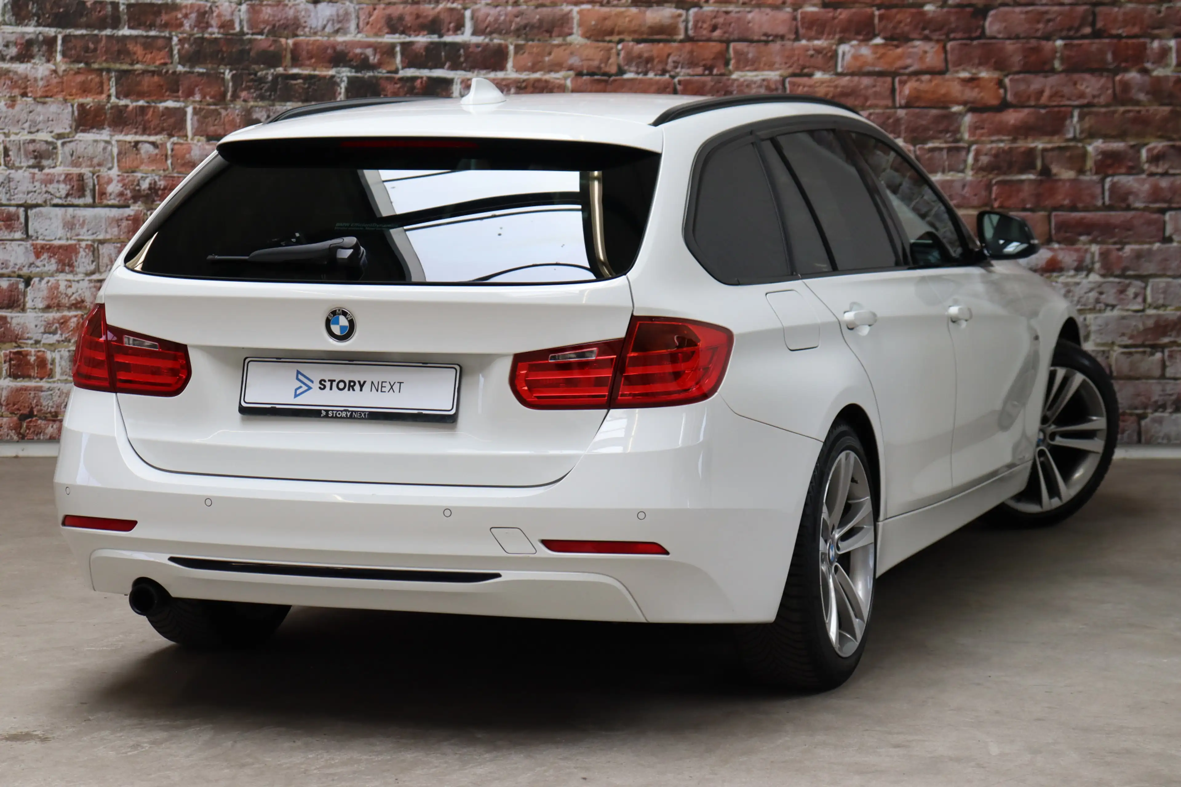 BMW 316 3-serie Touring 316i High Executive Sport Line / N — photo 4