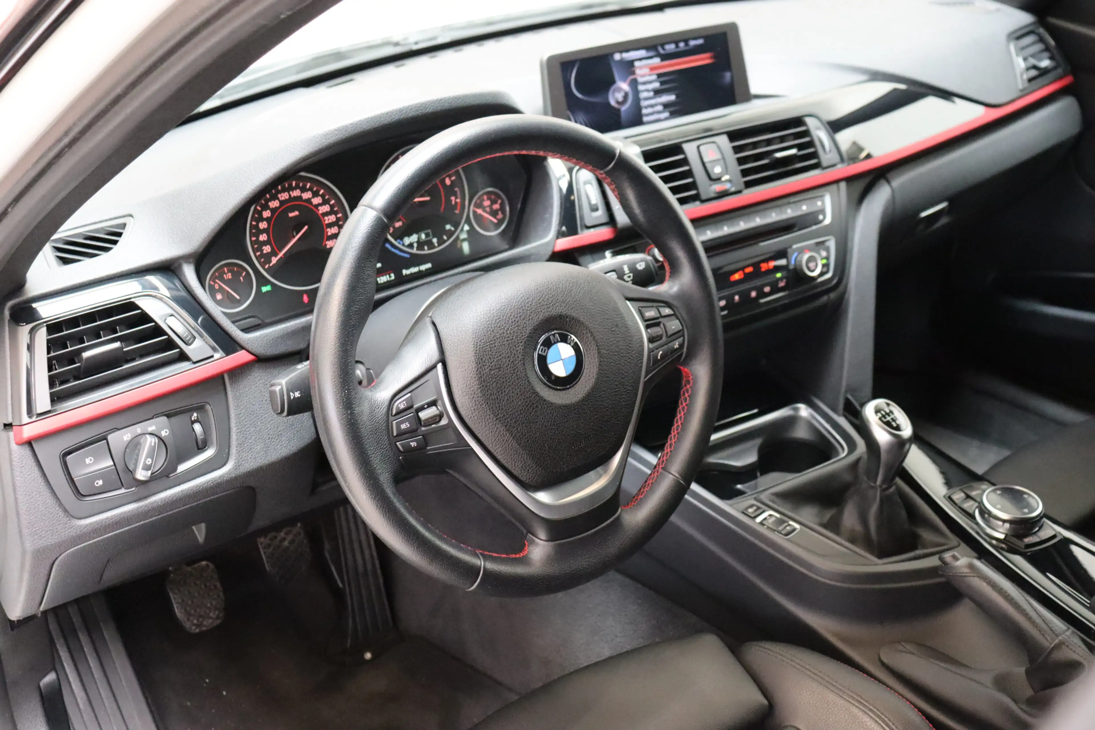 BMW 316 3-serie Touring 316i High Executive Sport Line / N — photo 14