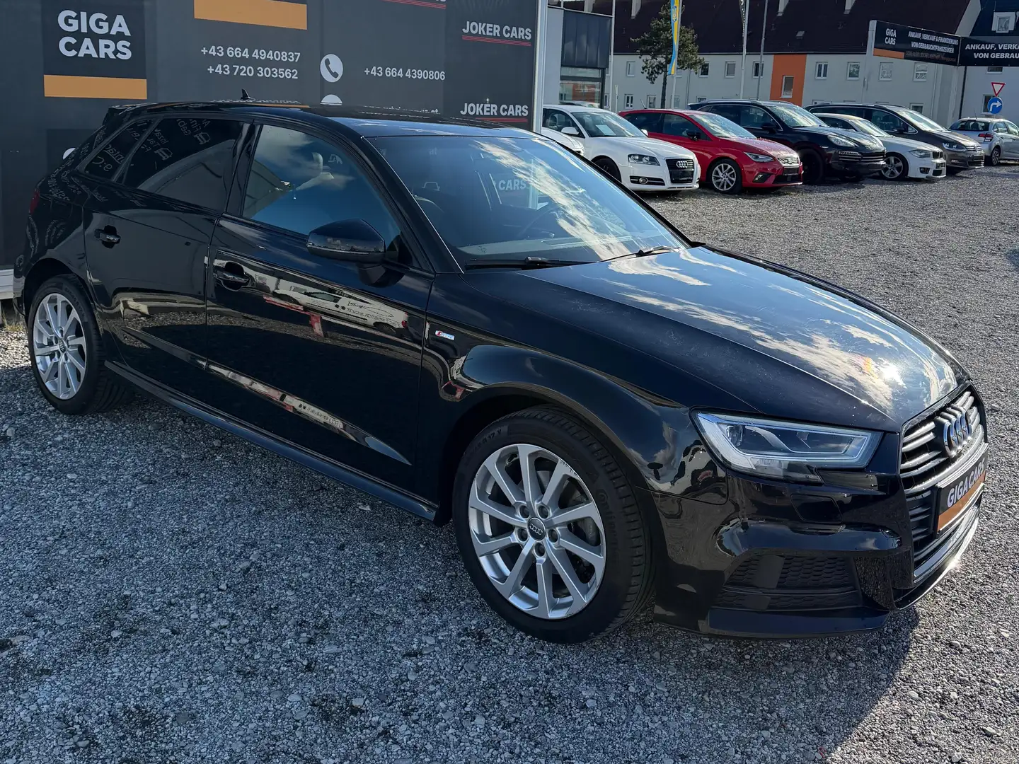 Audi A3 30TFSI S-LINE/CARPLAY/8-FACH BEREIFT Schwarz - 2