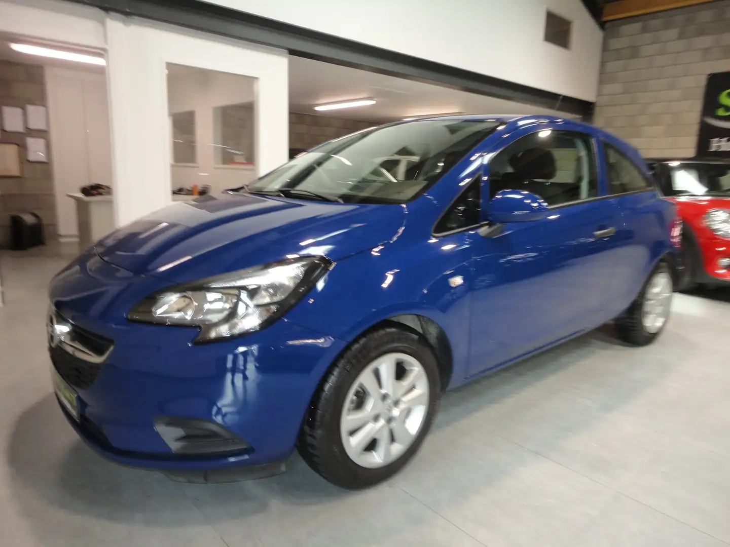 Opel Corsa 1.2i Enjoy 11000 KM !!! AFFAIRE A SAISIR 1 AN GAR Bleu - 1