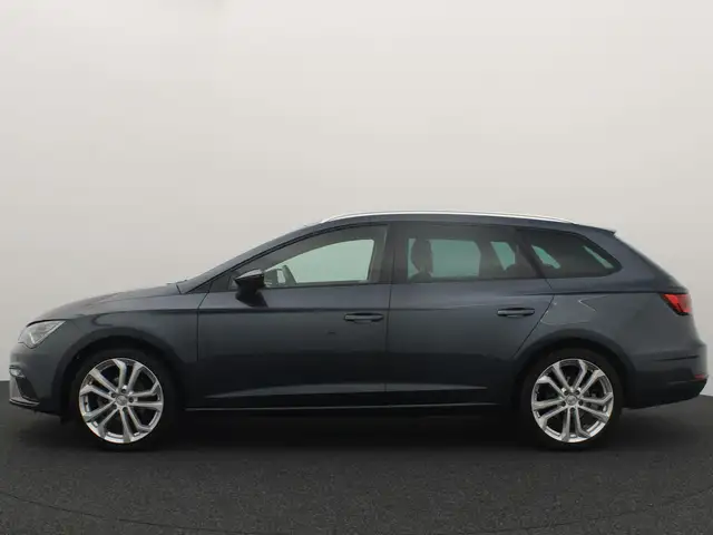 Seat Leon view 2