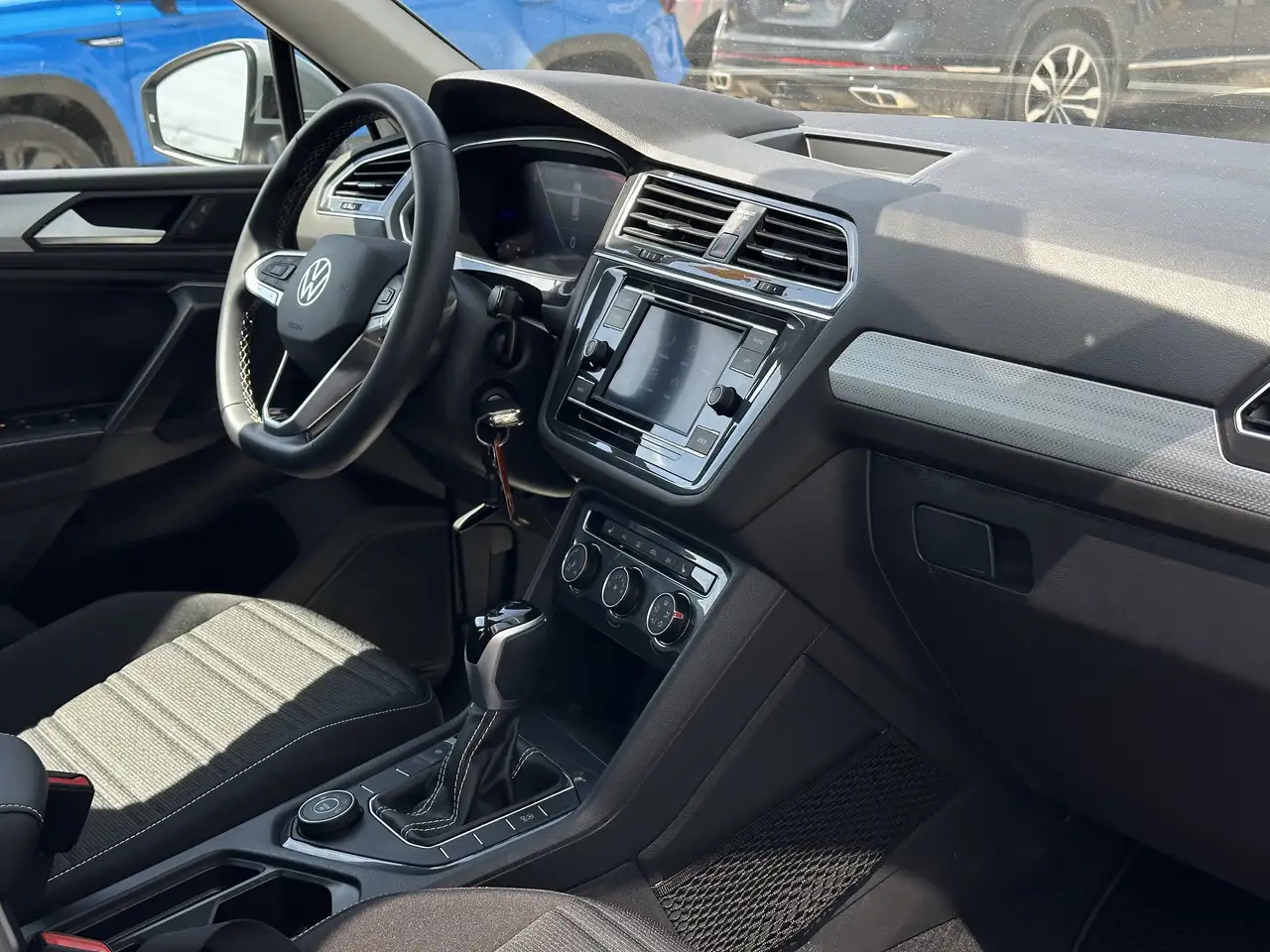 Volkswagen Tiguan снимка Volkswagen Tiguan