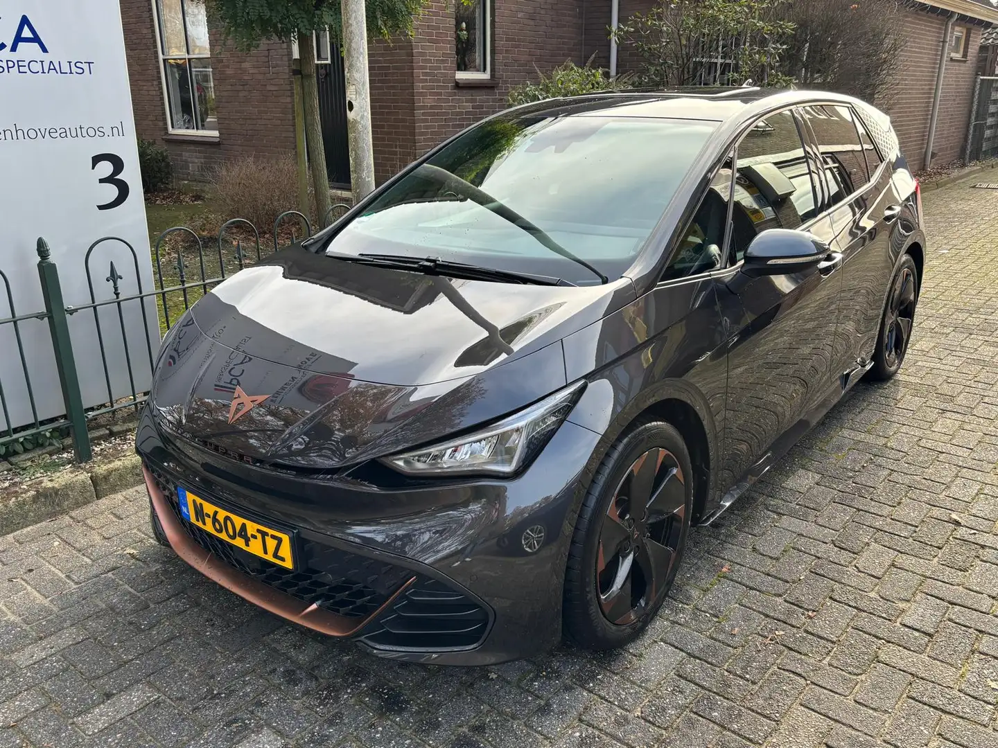 CUPRA Born Adrenaline One 62 kWh Schuif-kanteldak/Alu wielen/ Grijs - 2