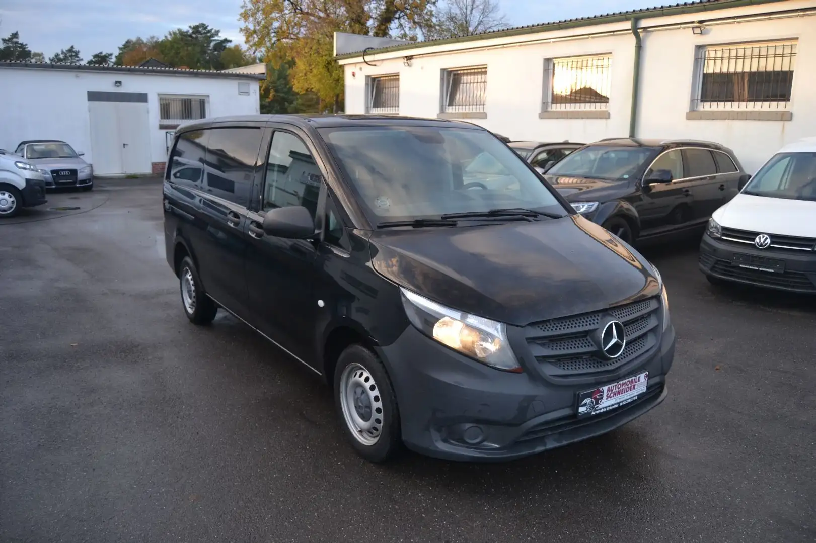 Mercedes-Benz Vito Kasten 114 BT RWD lang Noir - 2