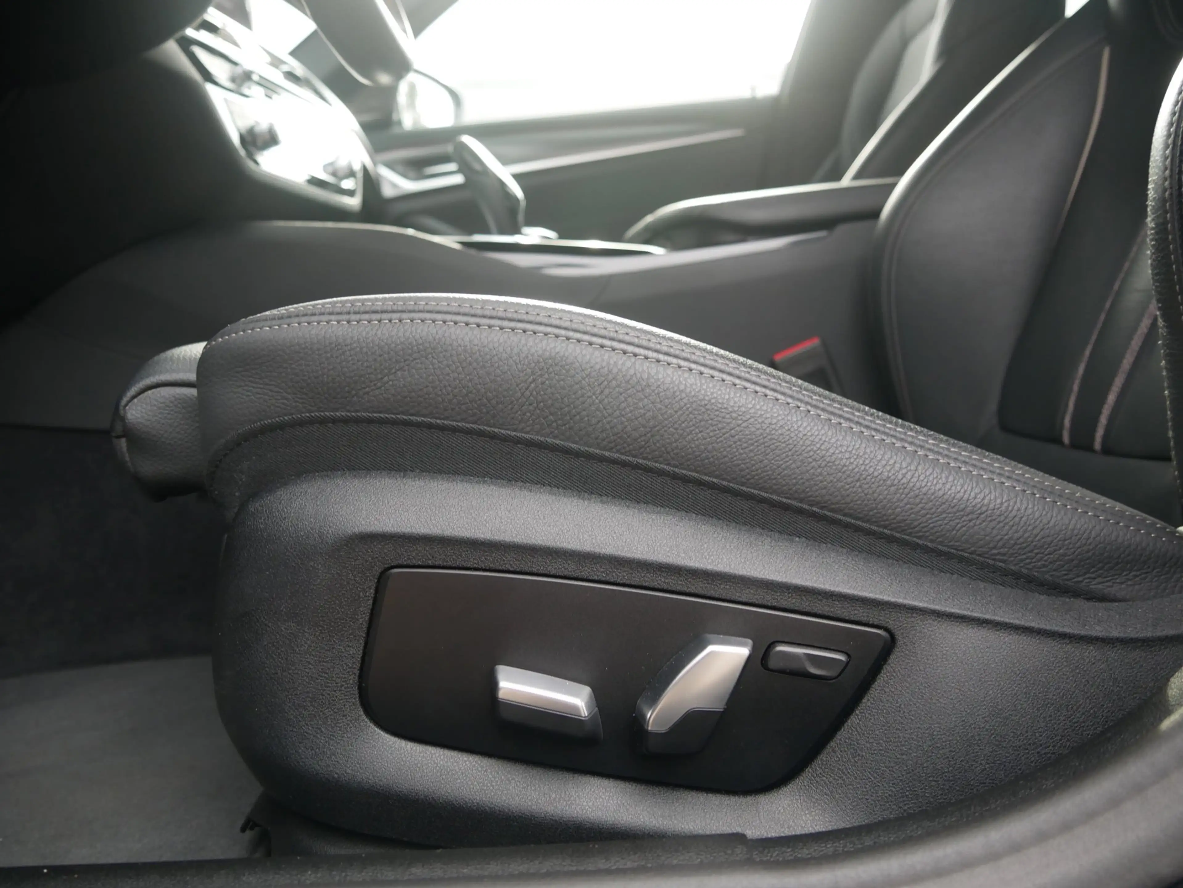 BMW 530 5-serie Touring 530e M-Sport, Trekhaak, Laser, Mem — photo 14