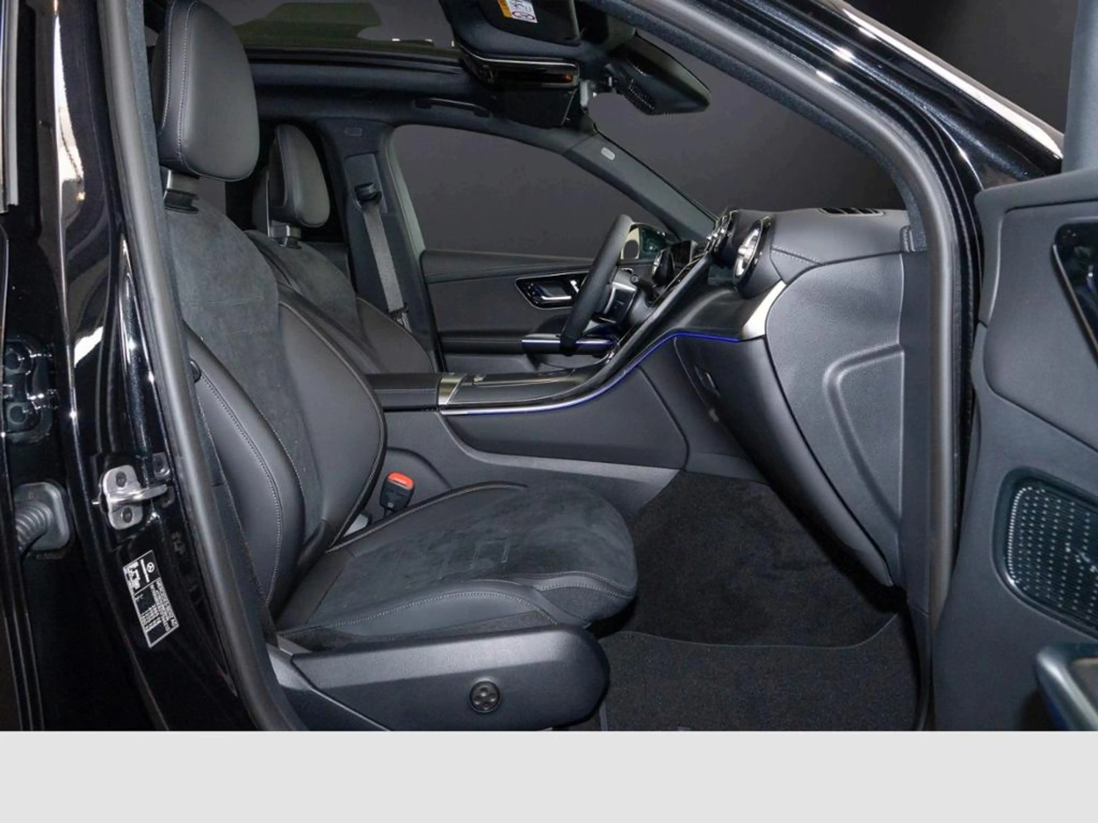 Mercedes-Benz GLC 300 de 4MATIC mit EQ Hybrid Technologie 360 — photo 4