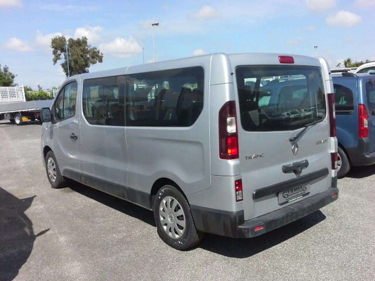 Opel Vivaro 1.6 DCI 125CV CON 9 POSTI MAXI PASSO LUNGO Grau - 1