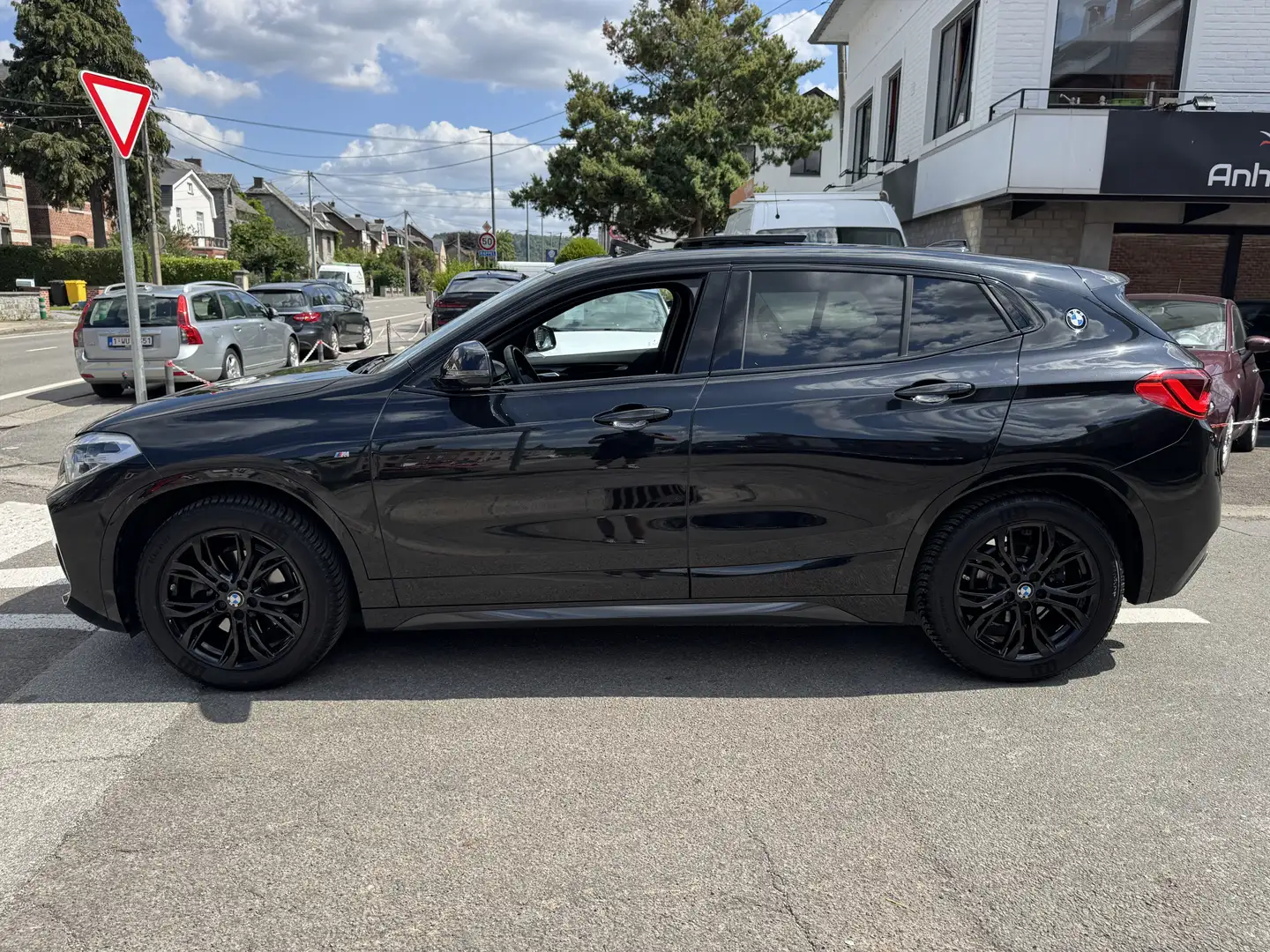 BMW X2 X2 sDrive18i /Pack M/Toit Pano/Full Led/Garantie . Noir - 2