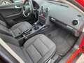 Audi A3 Sportback 1.6 TDI DPF Attraction/ PANORAMADACH Rot - thumbnail 13