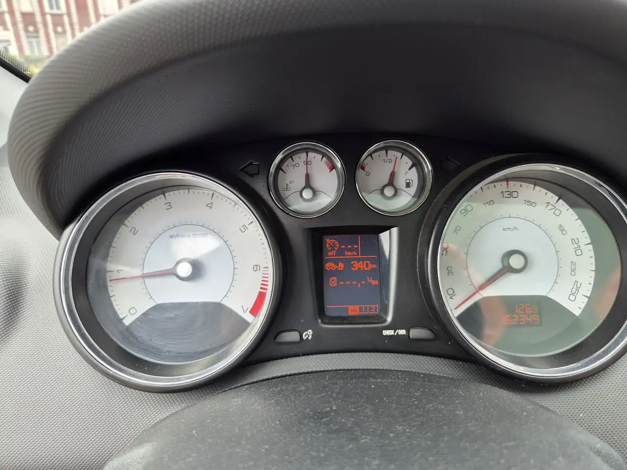 Peugeot 308 308 — photo 10