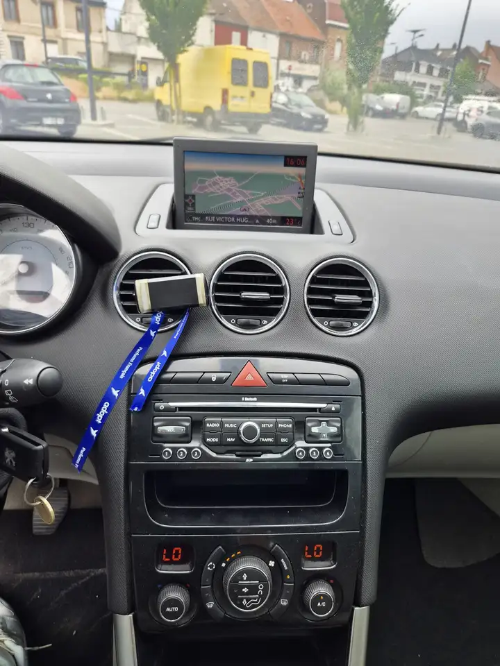 Peugeot 308 308 — photo 11