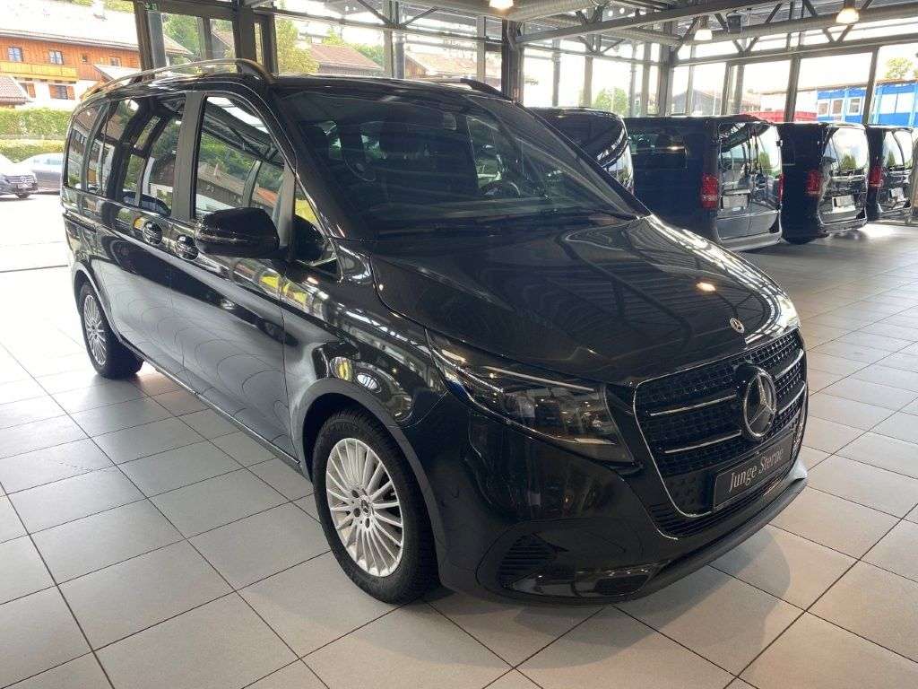 Mercedes-Benz V 250