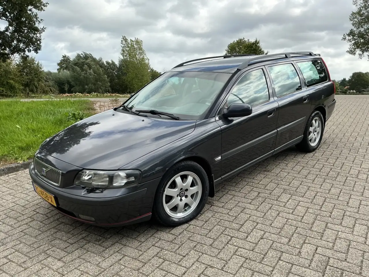 Volvo V70 2.4 COMFORT LINE, foto 1