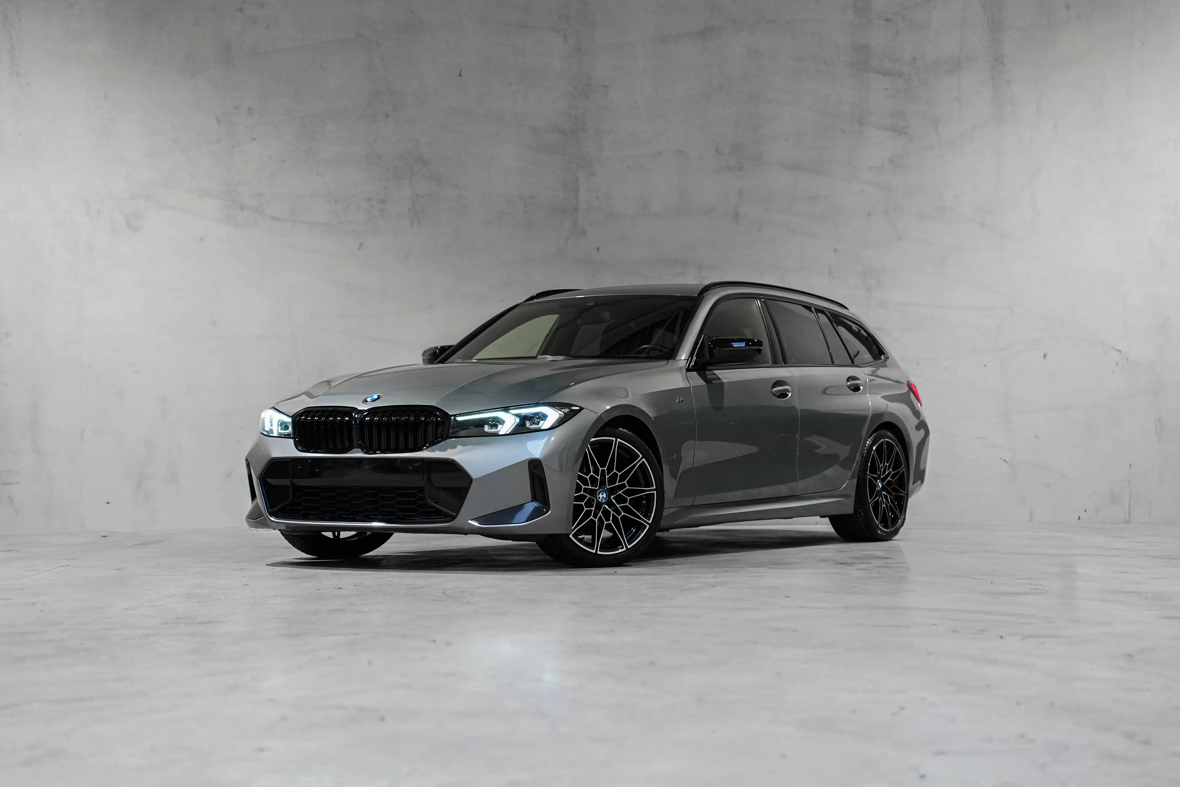 BMW 316 ✖ PACK M | FACELIFT | APPLE CARPLAY | BLACK PACK | TVA ✔