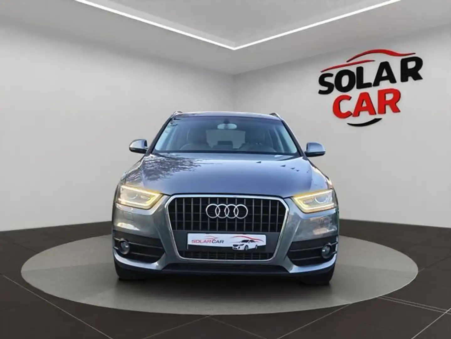 Audi Q3 2.0TDI Ambition Gris - 2