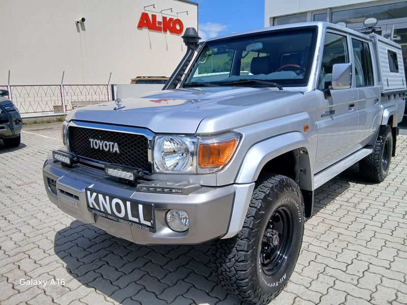 Toyota Land Cruiser Pickup 4,0 Benzin V6 6 sitzig — photo 3